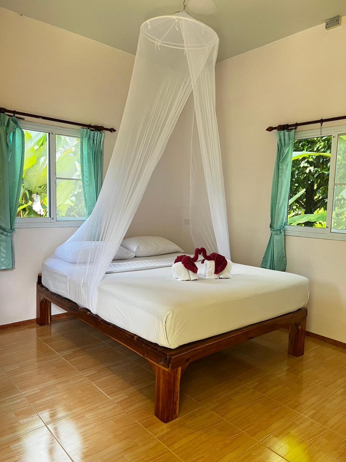 Khaosok Bamboo Huts Resort Khao Sok National Park Extérieur photo