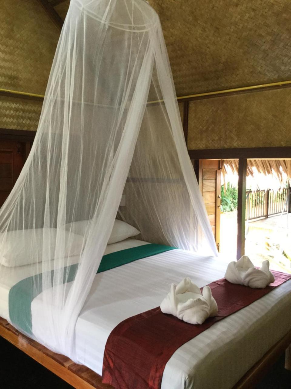Khaosok Bamboo Huts Resort Khao Sok National Park Extérieur photo