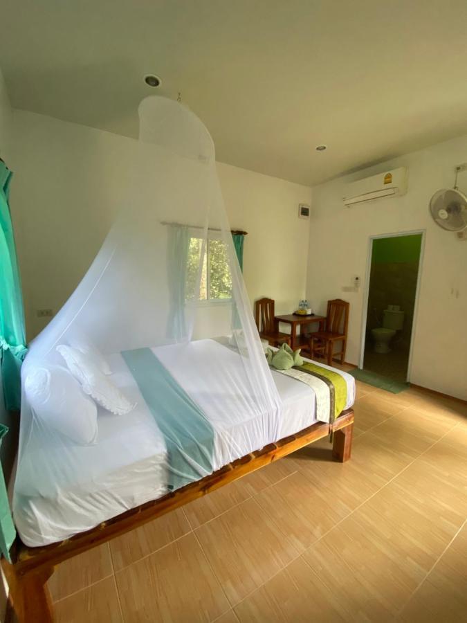 Khaosok Bamboo Huts Resort Khao Sok National Park Extérieur photo