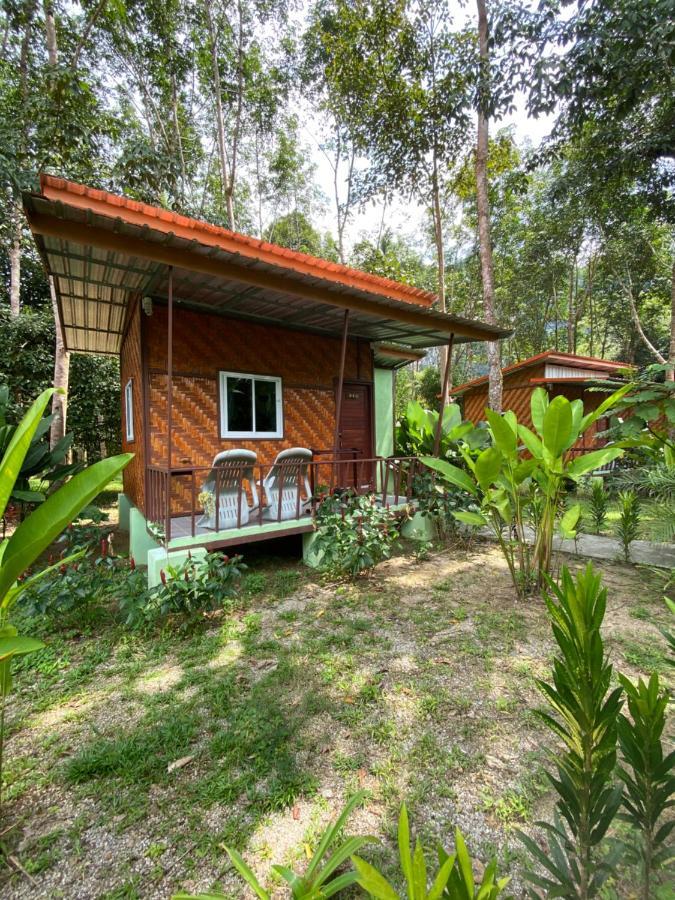 Khaosok Bamboo Huts Resort Khao Sok National Park Extérieur photo